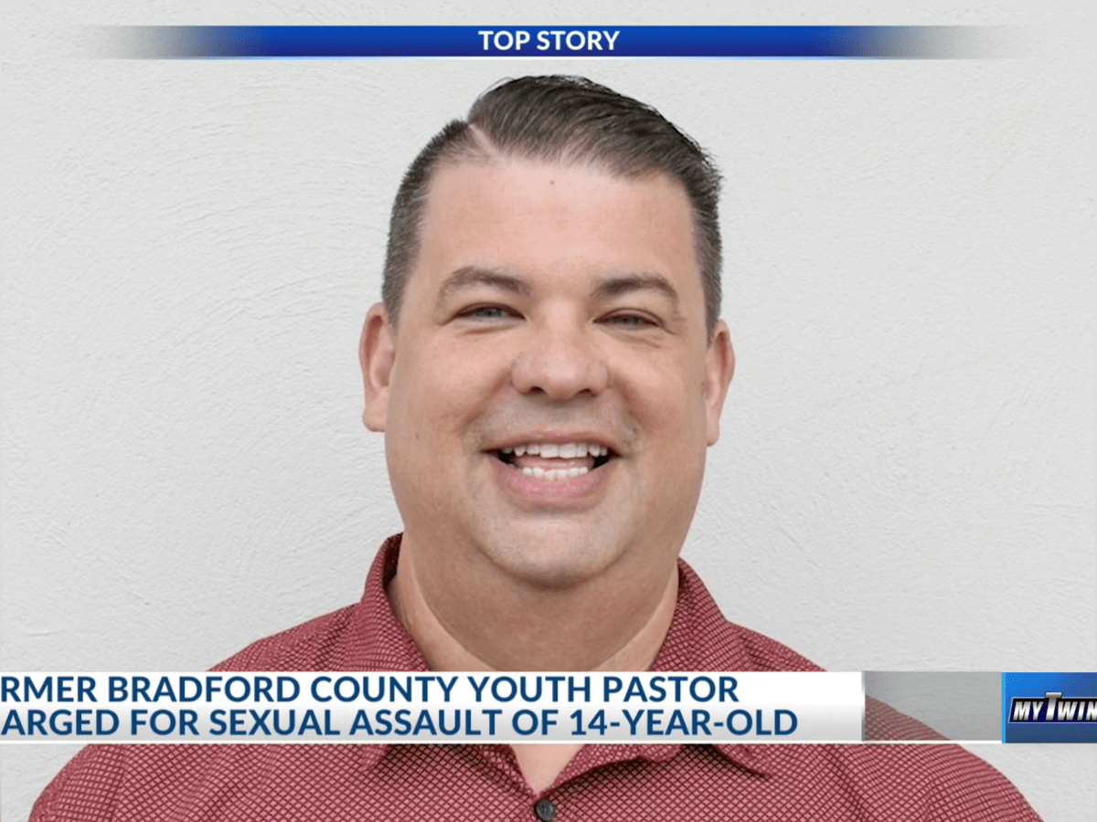 Youth pastor "betrothed" to 14-year-old girl charged with sexual abuse | Robert Fenton