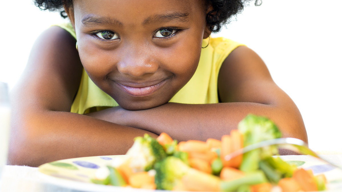 researchers to parents of vegetarian kids relax